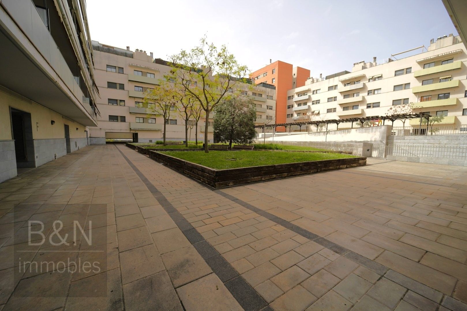 Exterior view of Flat for sale in Terrassa  with Air Conditioner and Heating