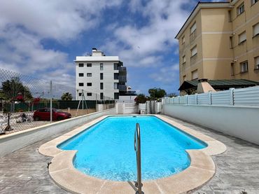 Pis amb piscina en venda a Avinguda Tarragona