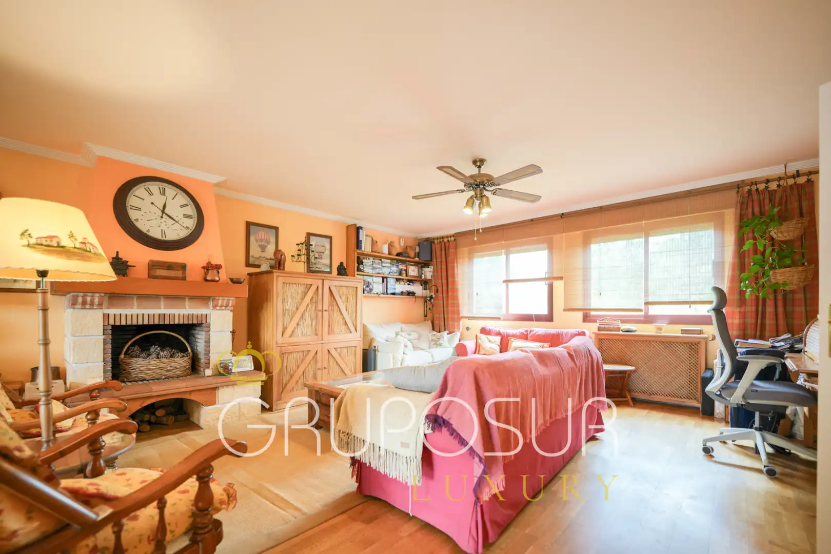 Living room of Detached homes for sale in Simancas  with Heating, Private garden and Parquet flooring