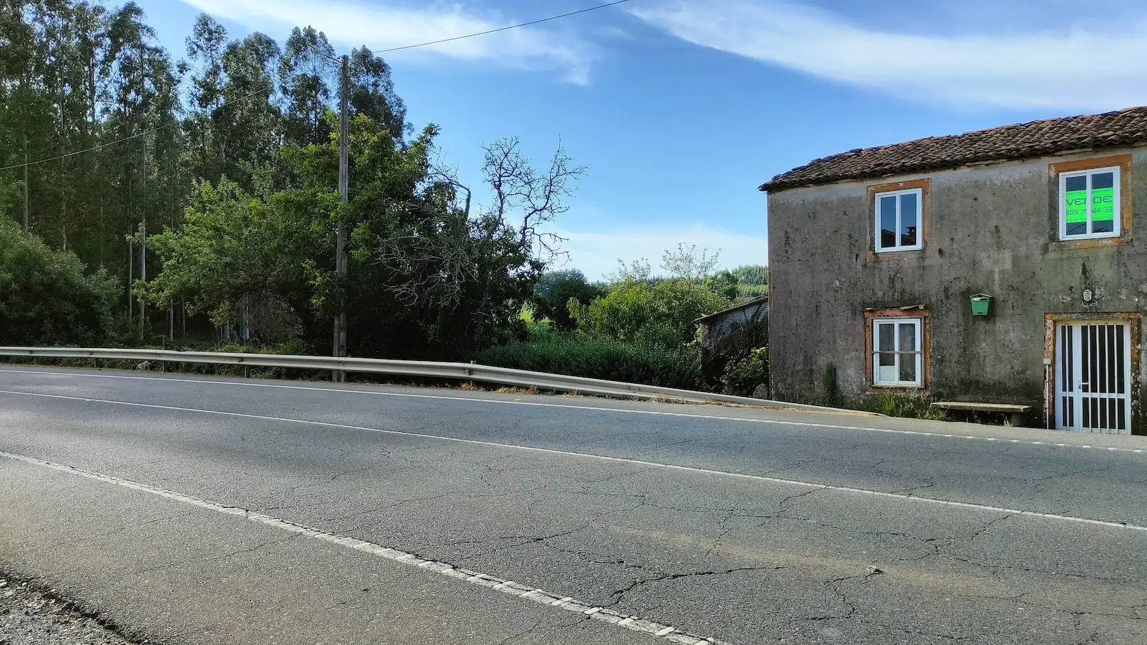 Vista exterior de Casa o xalet en venda en O Pino  amb Jardí privat