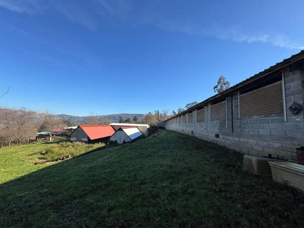 Außenansicht von Residential zum Verkauf in Los Corrales de Buelna 