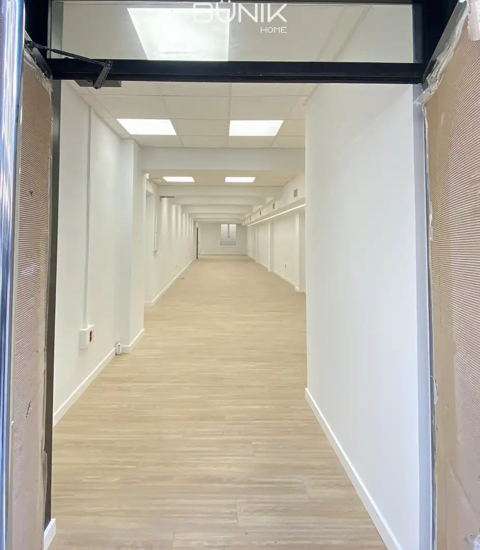 Local comercial de lloguer a Corcega