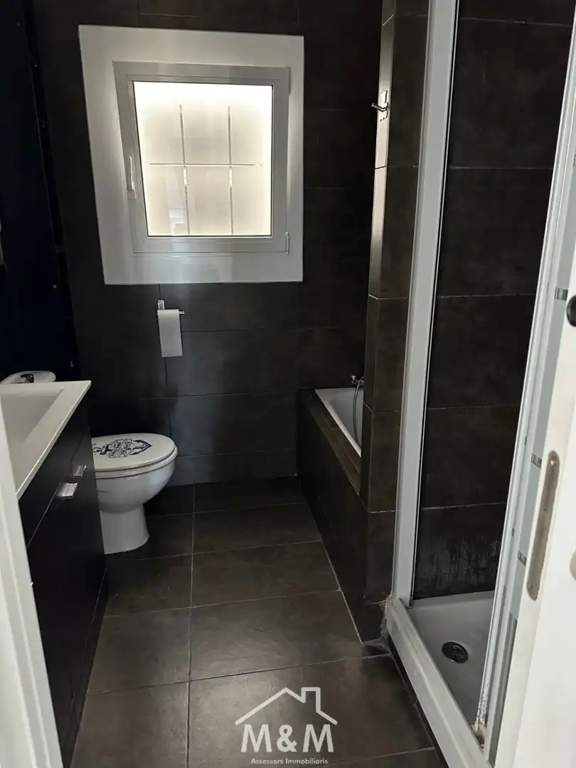 Bathroom of Attic for rent in Castelldefels  with Heating, Terrace and Community pool