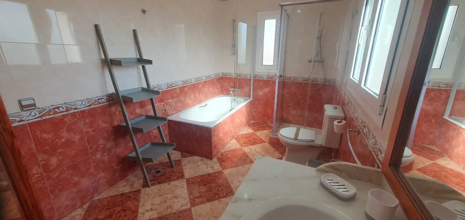 Chalet con terraza en venta en Marisol Park - Ortembach - Los Almendros, imagen 28
