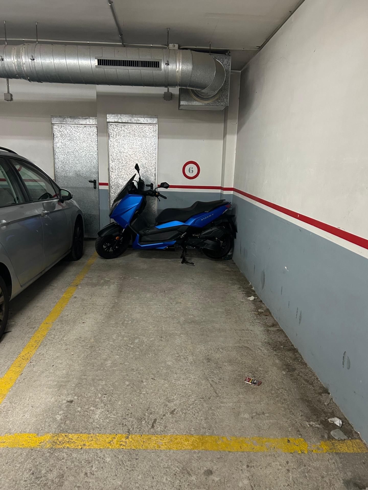 Garage for sale in Carrer LAVOISIER, 56, Les Martines