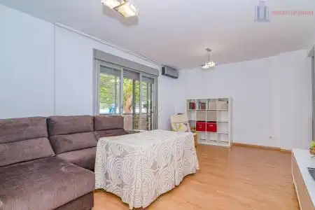 Piso con piscina en venta en AV. CIRCUNVALACION 17, imagen 5