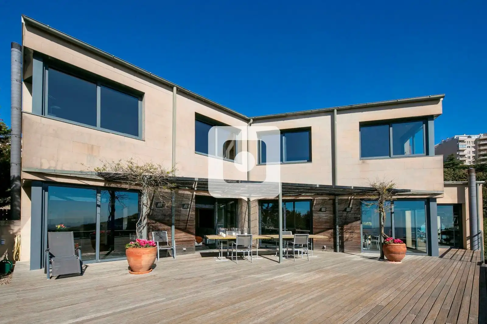 Terrassa de Casa o xalet en venda en Barcelona amb Aire condicionat, Calefacció i Terrassa