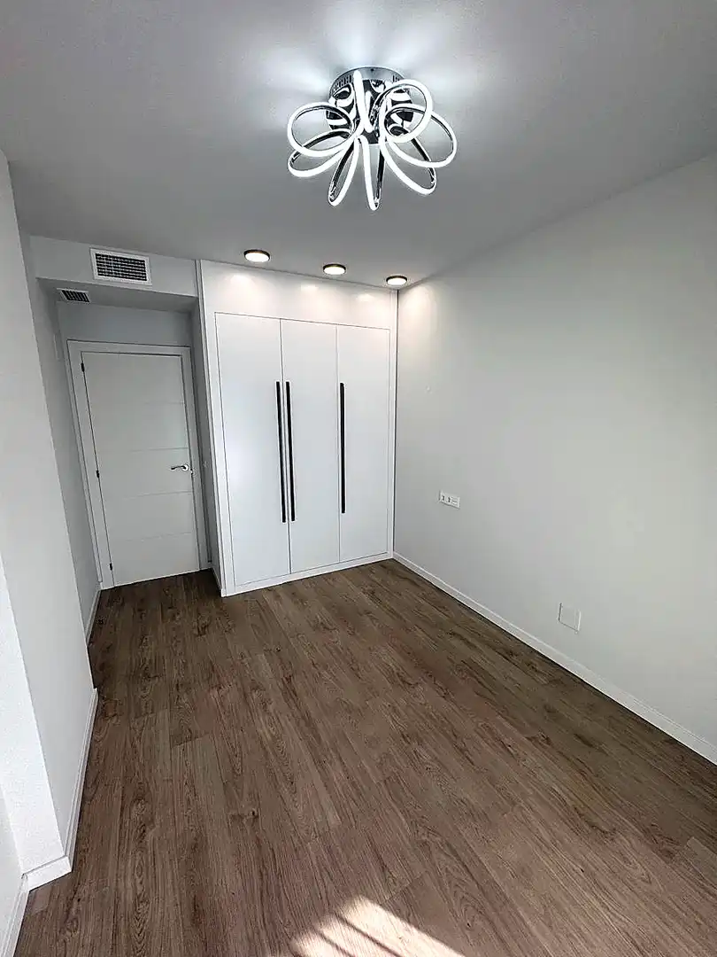 Habitación de Apartamento en venta en Marbella con Aire acondicionado, Terraza y Trastero