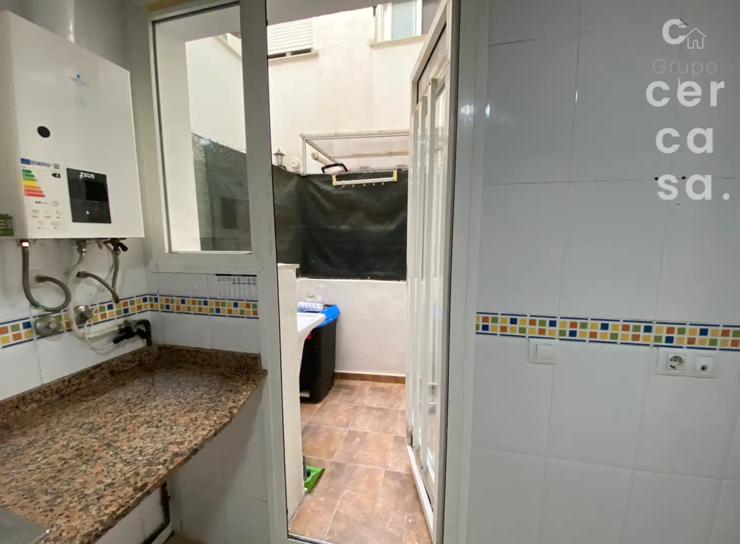 Baño de Casa adosada en venta en Tavernes Blanques con Terraza, Trastero y Balcón