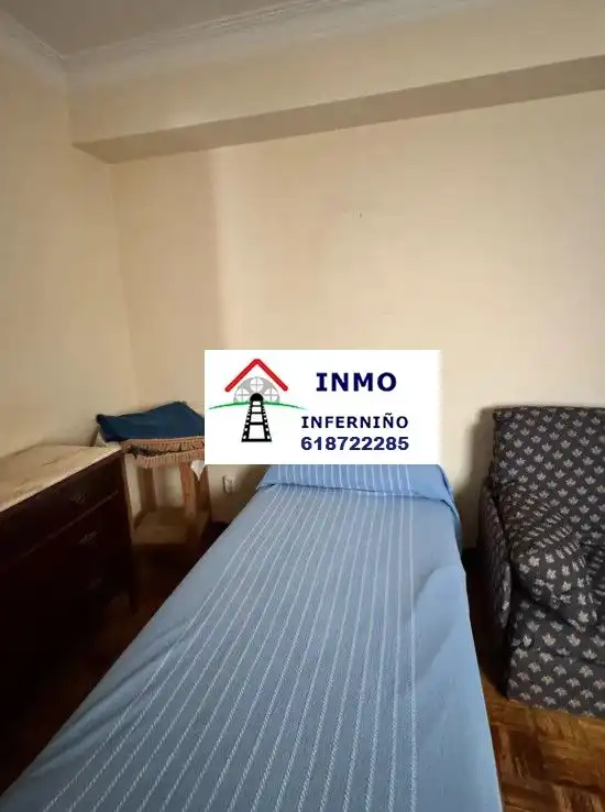 Dormitori de Pis en venda en Ferrol