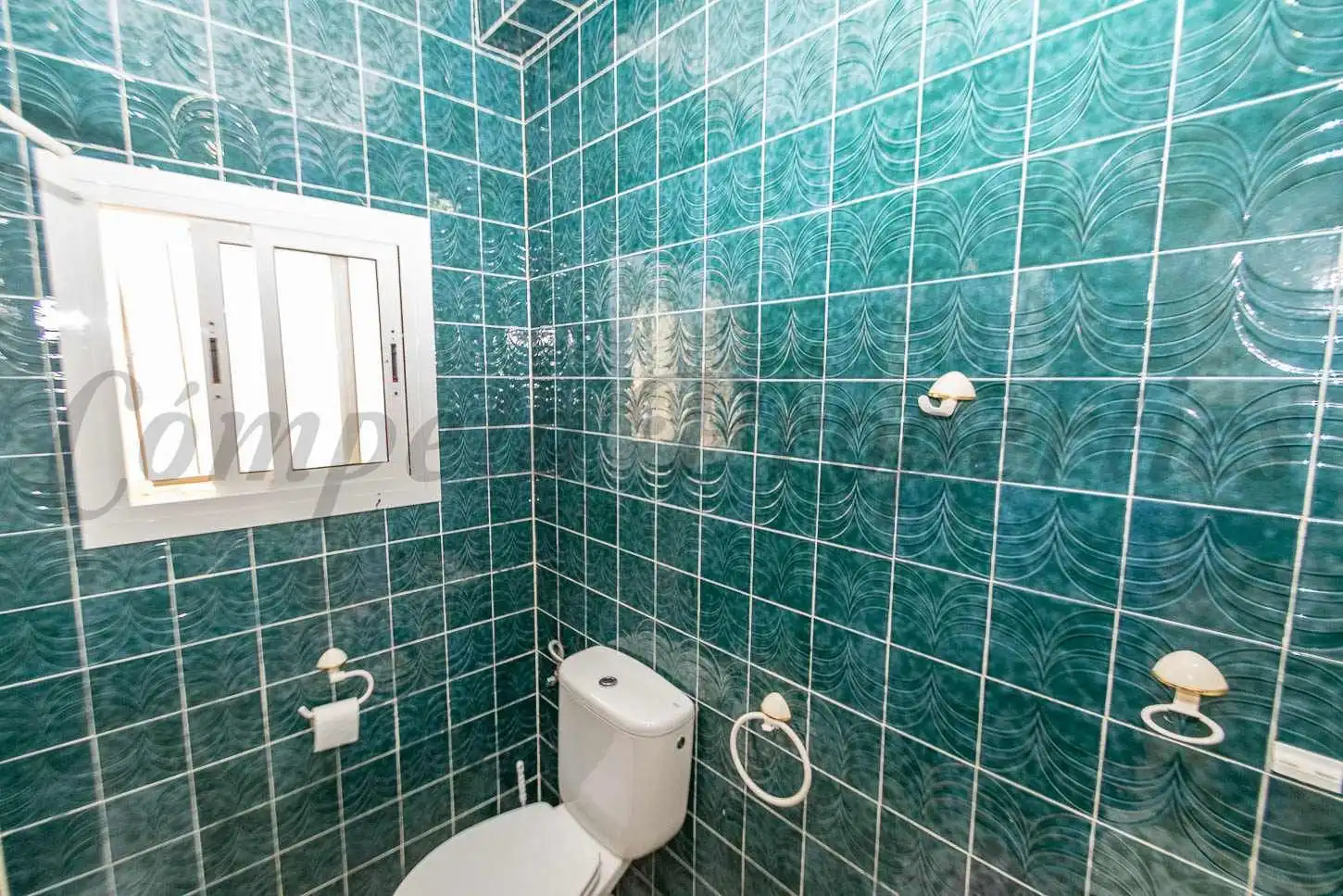 Bany de Casa o xalet en venda en Torrox amb Terrassa i Balcó