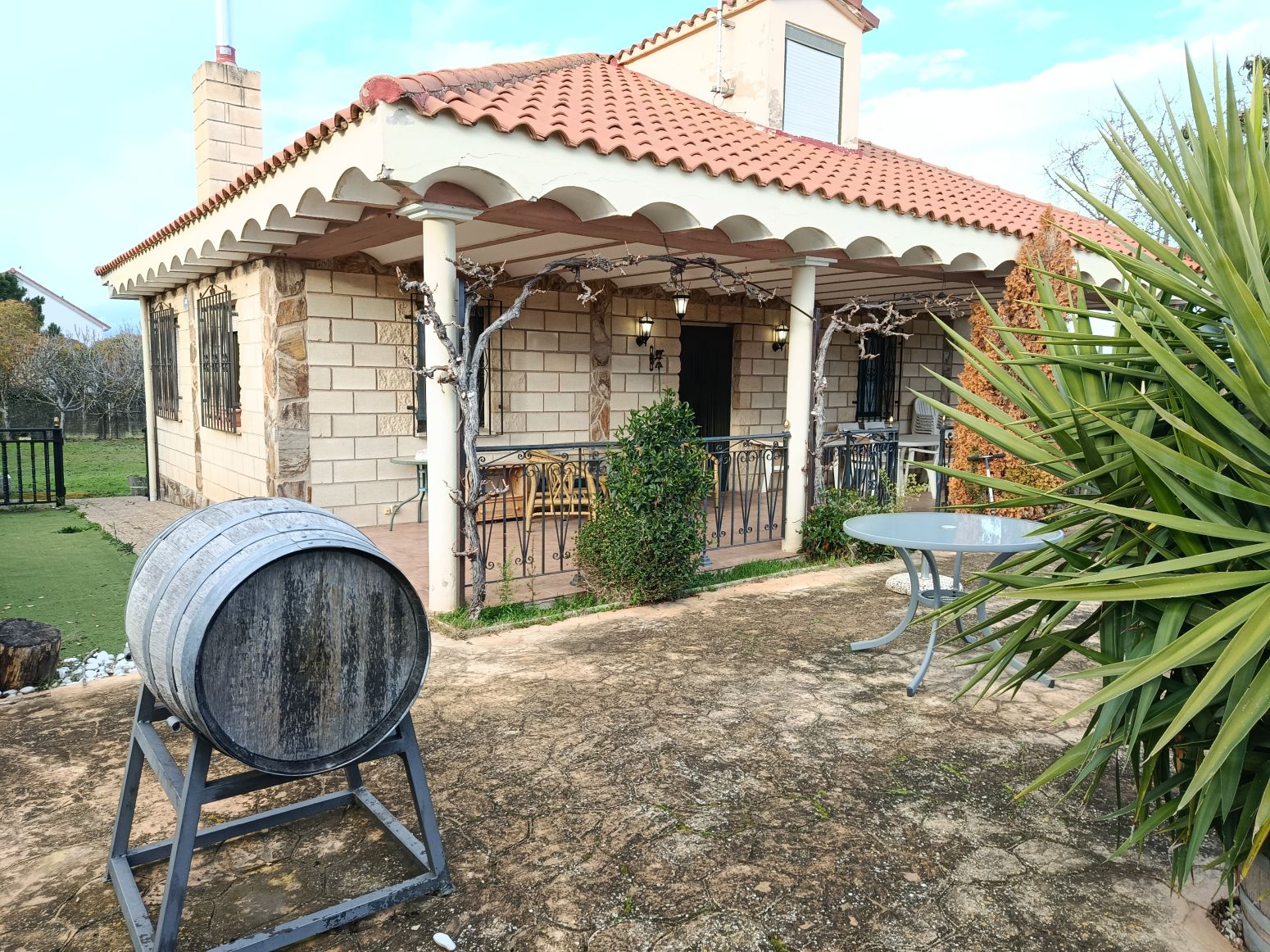 Terrassa de Casa o xalet en venda en Entrena amb Calefacció