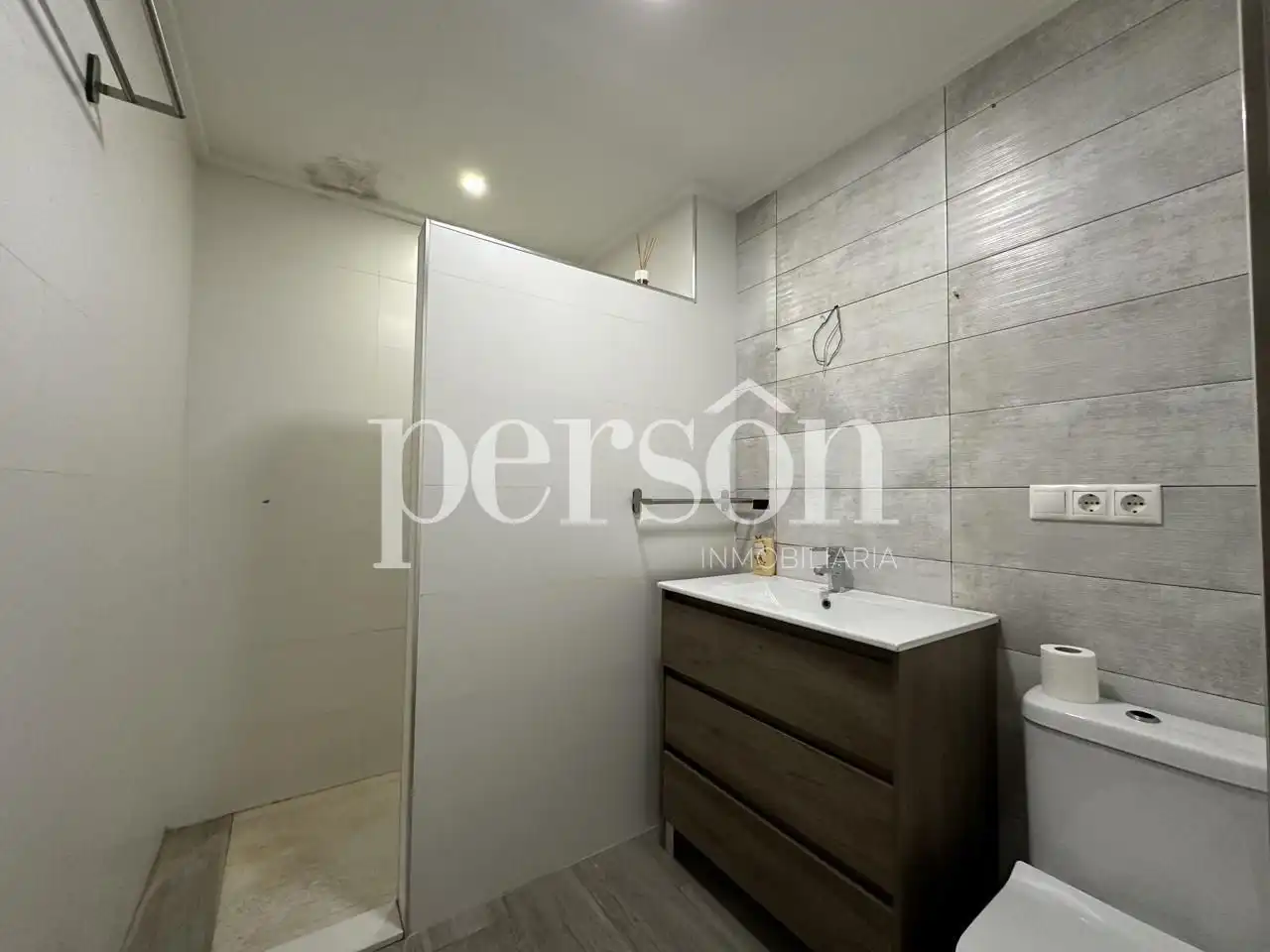 Baño de Piso de alquiler en Algemesí con Aire acondicionado
