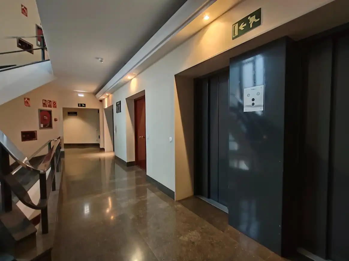 Oficina amb ascensor de lloguer a Ronda de Sant Pere, imagen 13