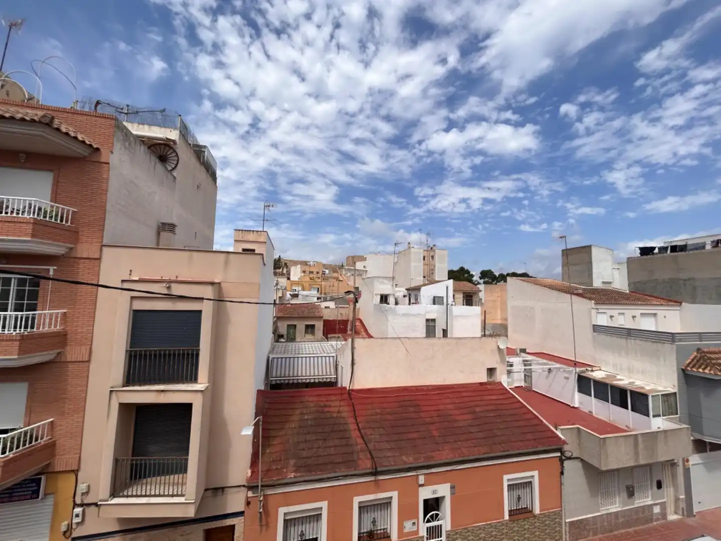 Vista exterior de Casa o chalet en venta en Guardamar del Segura con Aire acondicionado, Jardín privado y Amueblado
