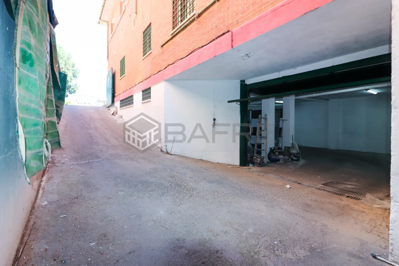 Parkplatz von Geschaftsraum zur Miete in Madrid