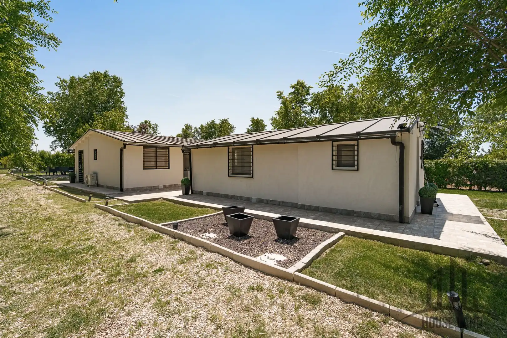 Exterior view of Country homes for sale in Fuente El Saz de Jarama  with Air Conditioner, Heating and Private garden