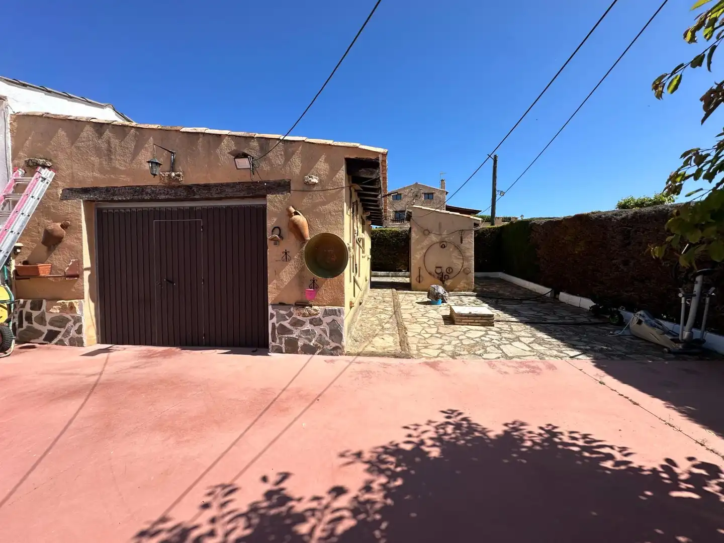 Exterior view of Houses for sale in Villar de Olalla  with Air Conditioner, Heating and Private garden