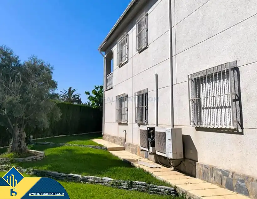 Villa mit Pool zum Verkauf in Zona Carrefour - Urbanizaciones, imagen 4
