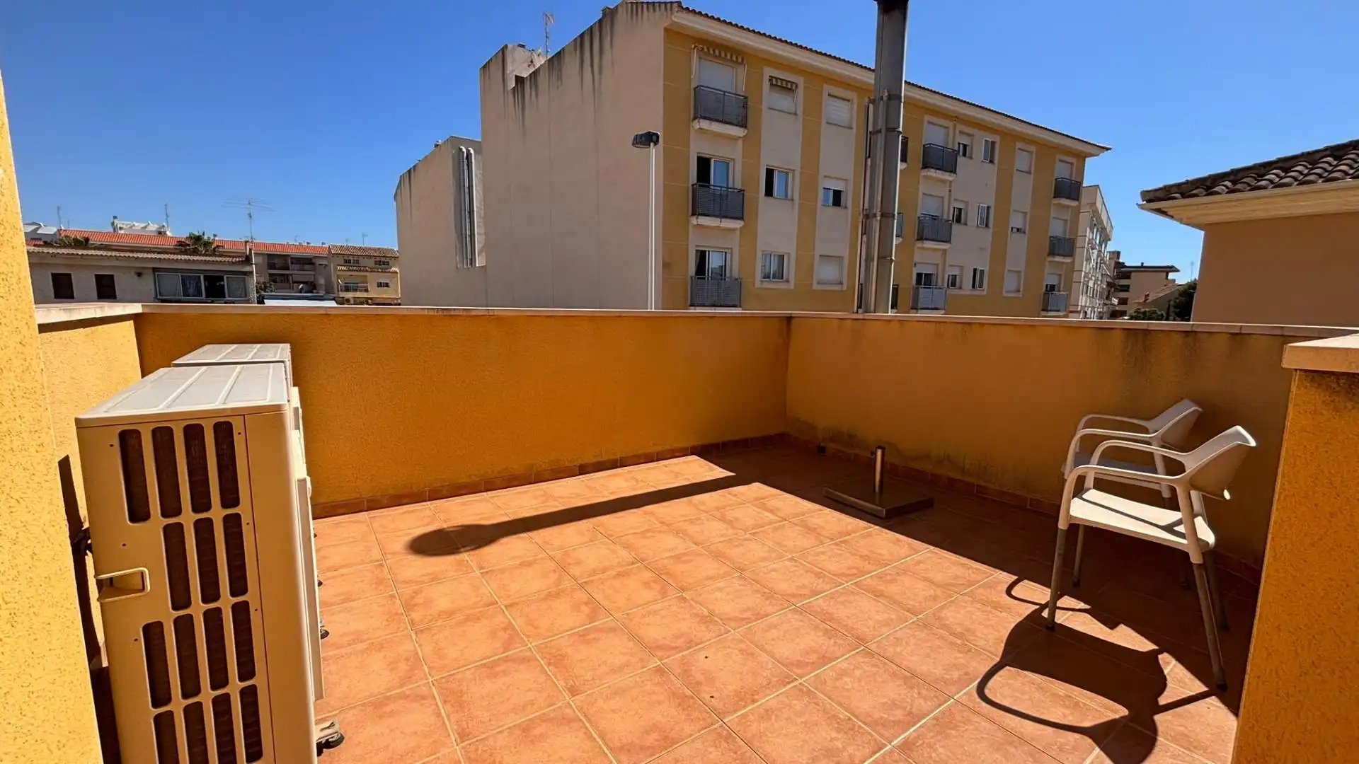 Detached house with terrace for sale in Calle Calle Naranjo de Bulnes, imagen 39