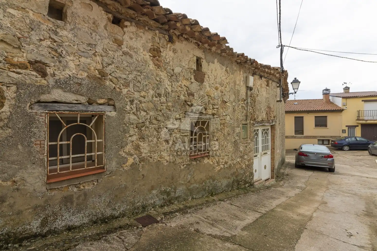 Vista exterior de Casa adosada en venda en Baraona amb Traster