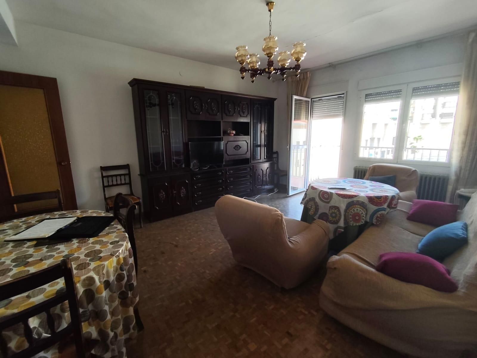 Sala d'estar de Pis en venda en Cáceres Capital