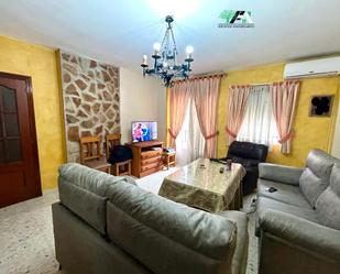 Living room of Flat for sale in Rus  with Air Conditioner and Balcony