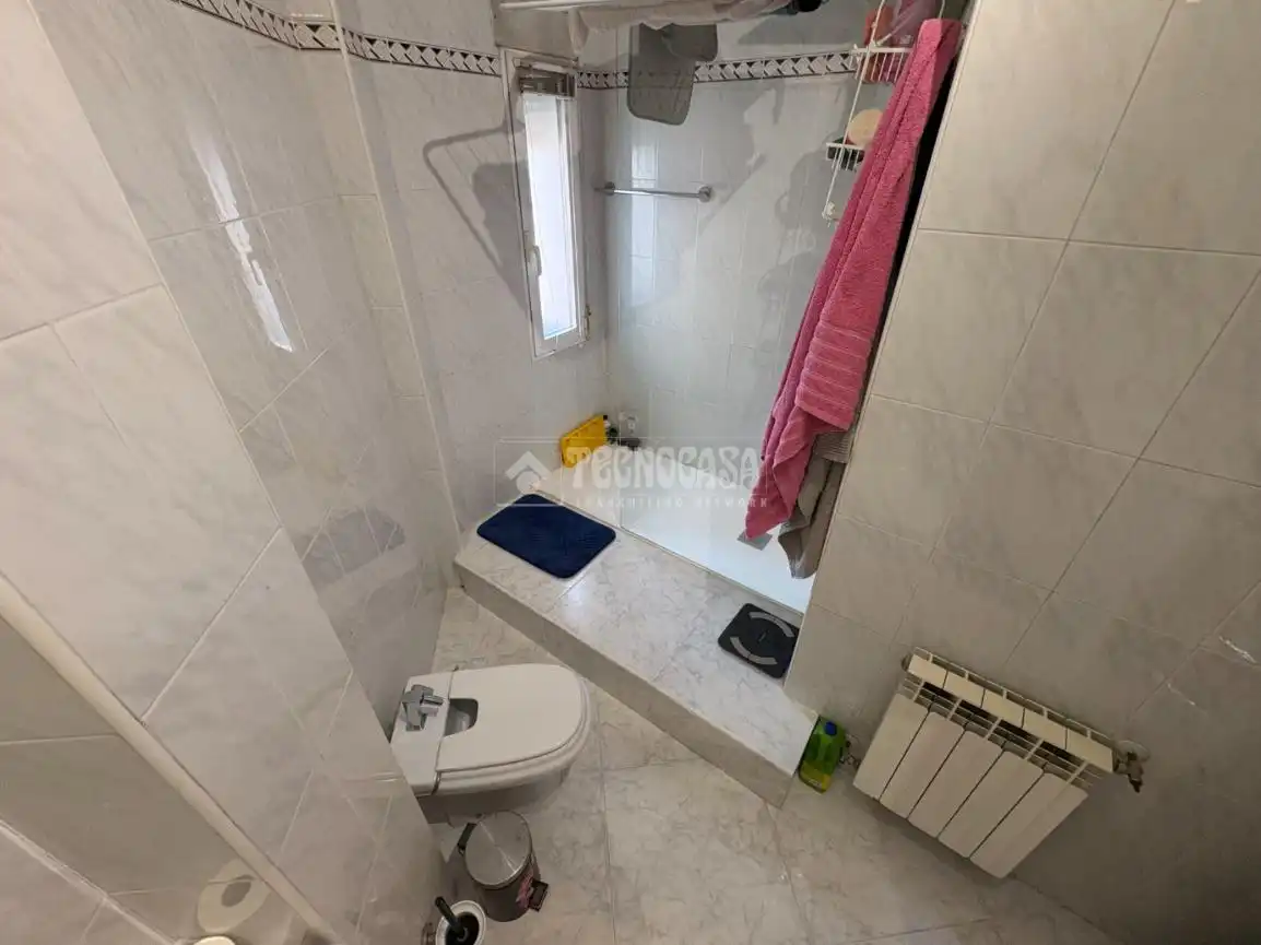Baño de Piso en venta en Guadalajara con Calefacción
