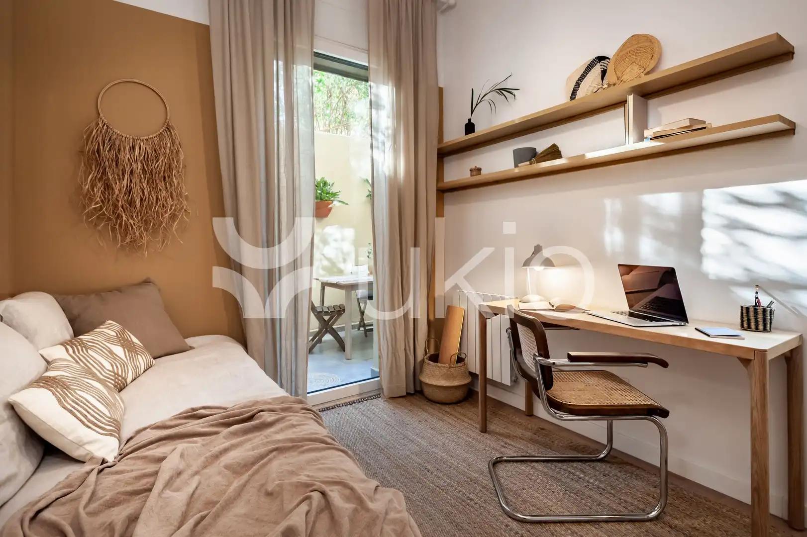 Bedroom of Apartments for rent in Barcelona  with Air Conditioner, Heating and Terrace