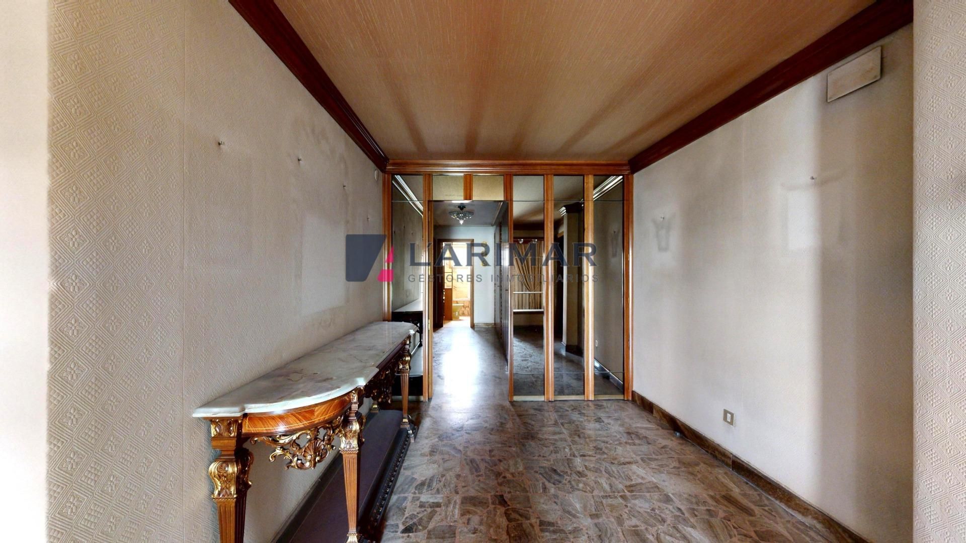 Flat for sale in Elche / Elx  with Terrace and Balcony