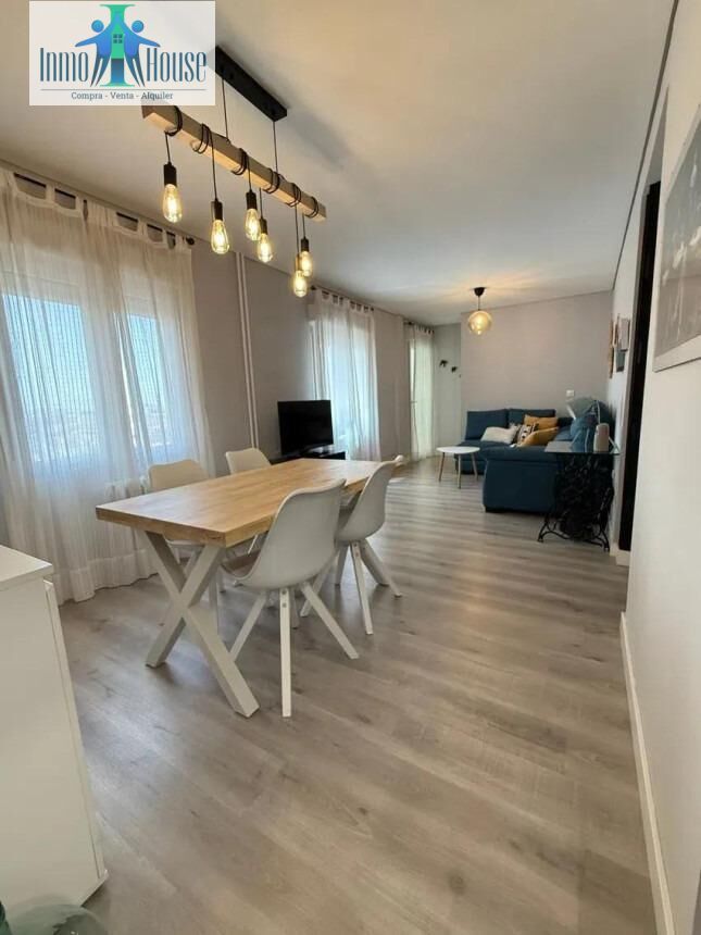 Sala d'estar de Pis en venda en  Albacete Capital amb Aire condicionat, Calefacció i Balcó