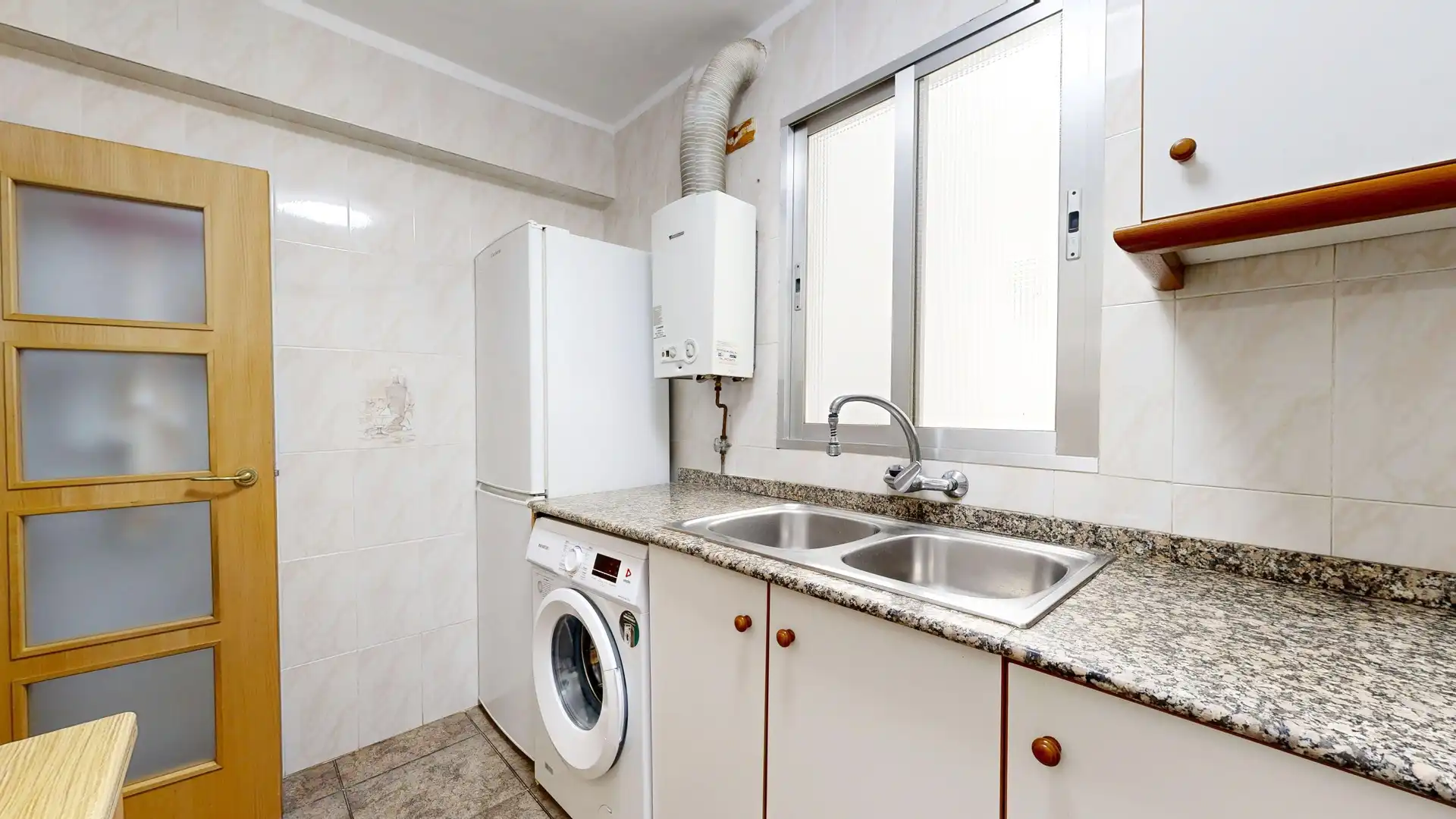 Cocina de Piso en venta en Valencia con Calefacción y Balcón