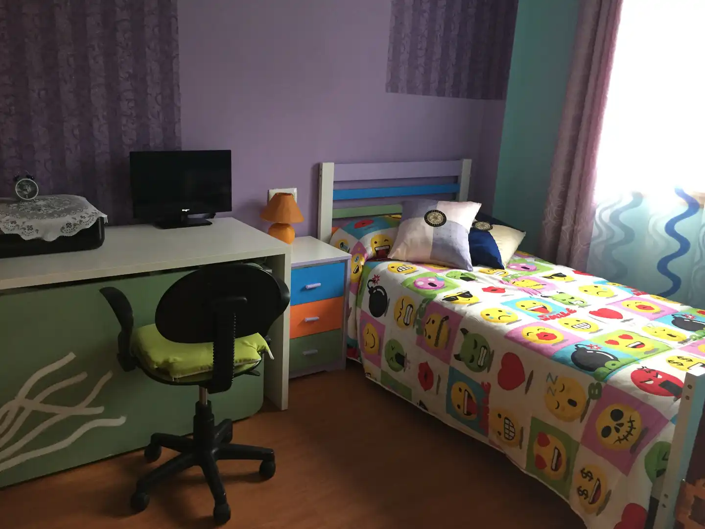 Dormitori de Casa o xalet en venda en Vigo  amb Calefacció, Forn i Rentadora
