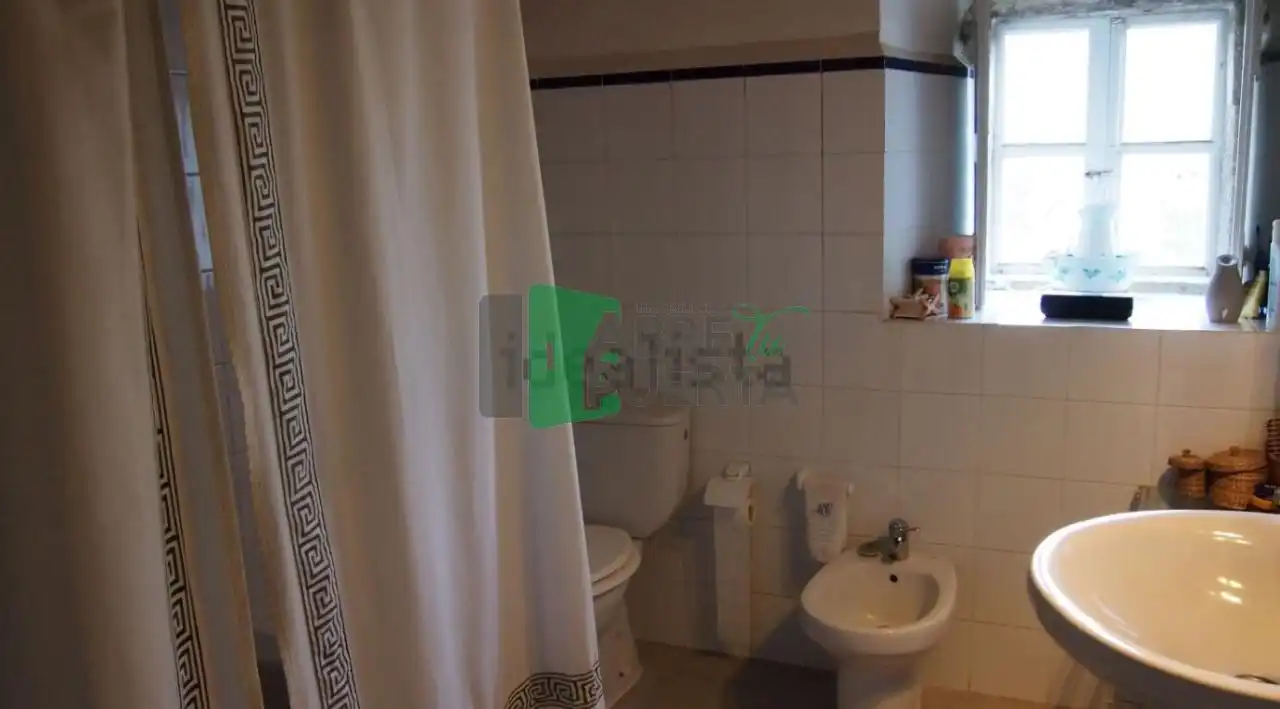 Baño de Finca rústica en venta en O Pereiro de Aguiar  con Calefacción, Jardín privado y Trastero