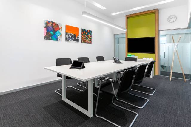 Oficina en Alquiler en Avenida de Juan Pablo II, 35 en Romareda