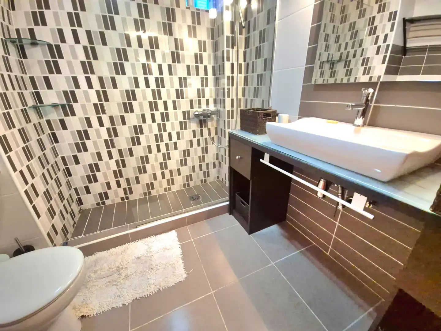 Badezimmer von Wohnung zur Miete in Elche / Elx mit Terrasse, Möbliert und Ofen