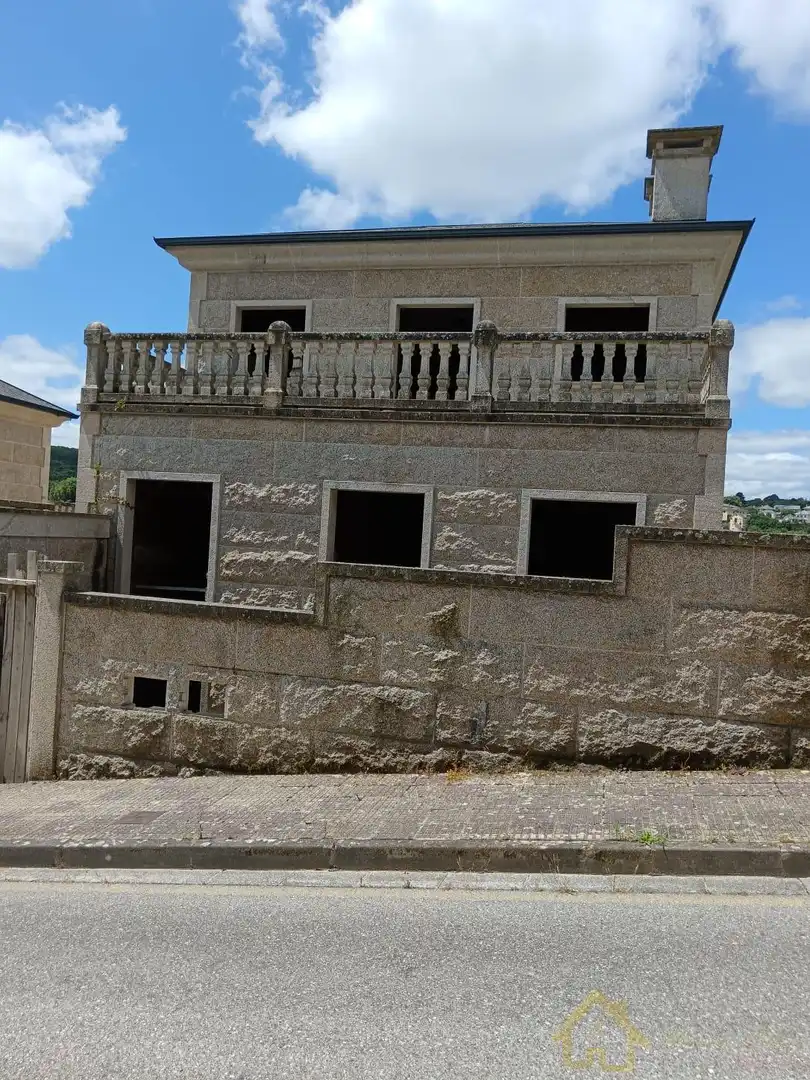 Vista exterior de Casa o chalet en venta en Lugo con Terraza, Trastero y Piscina