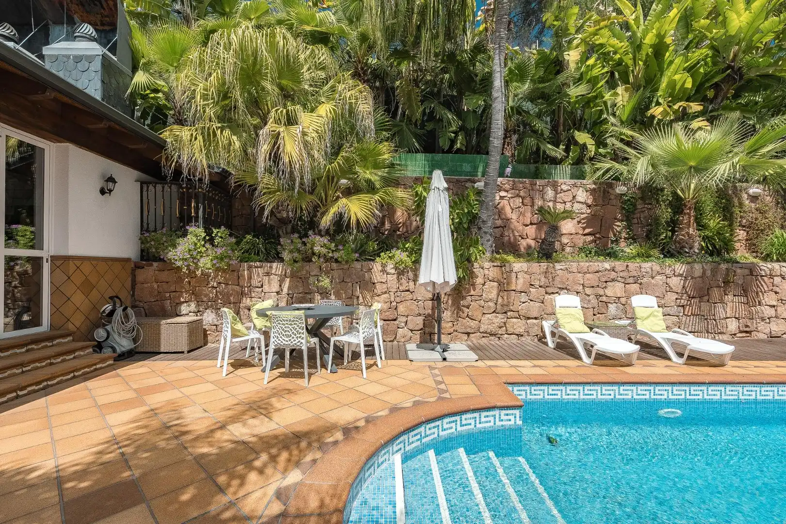 Terrassa de Casa o xalet en venda en Pallejà amb Calefacció, Jardí privat i Terrassa