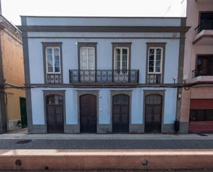 Vista exterior de Casa o xalet en venda en Las Palmas de Gran Canaria amb Jardí privat i Terrassa