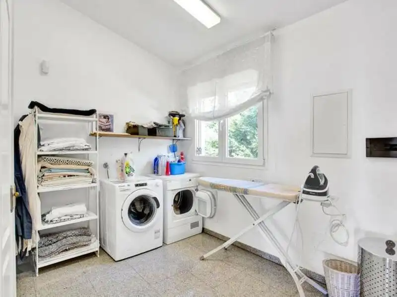 Dormitori de Casa o xalet de lloguer en Marbella amb Aire condicionat, Jardí privat i Terrassa