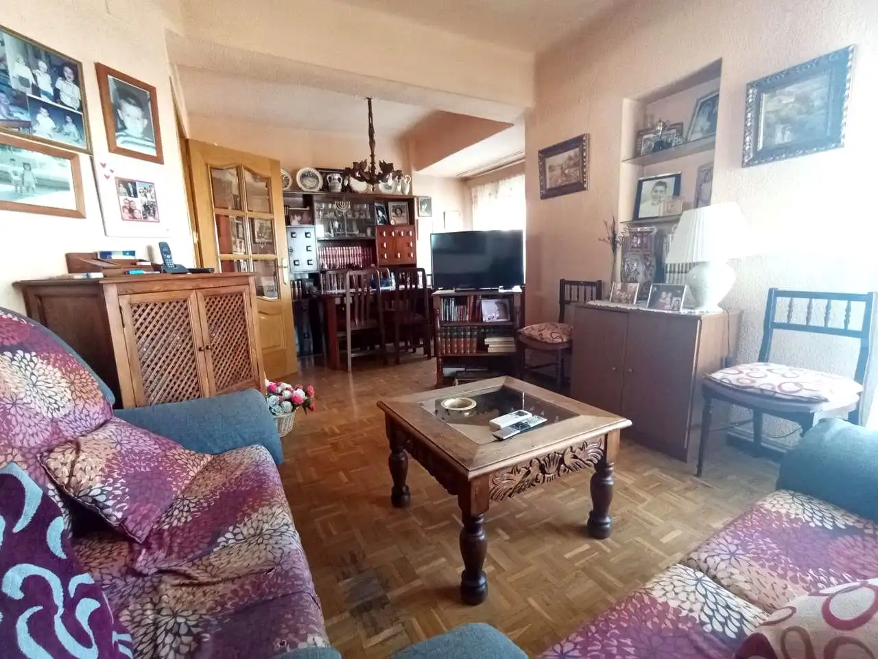 Sala d'estar de Pis en venda en Madrid amb Aire condicionat, Calefacció i Parquet