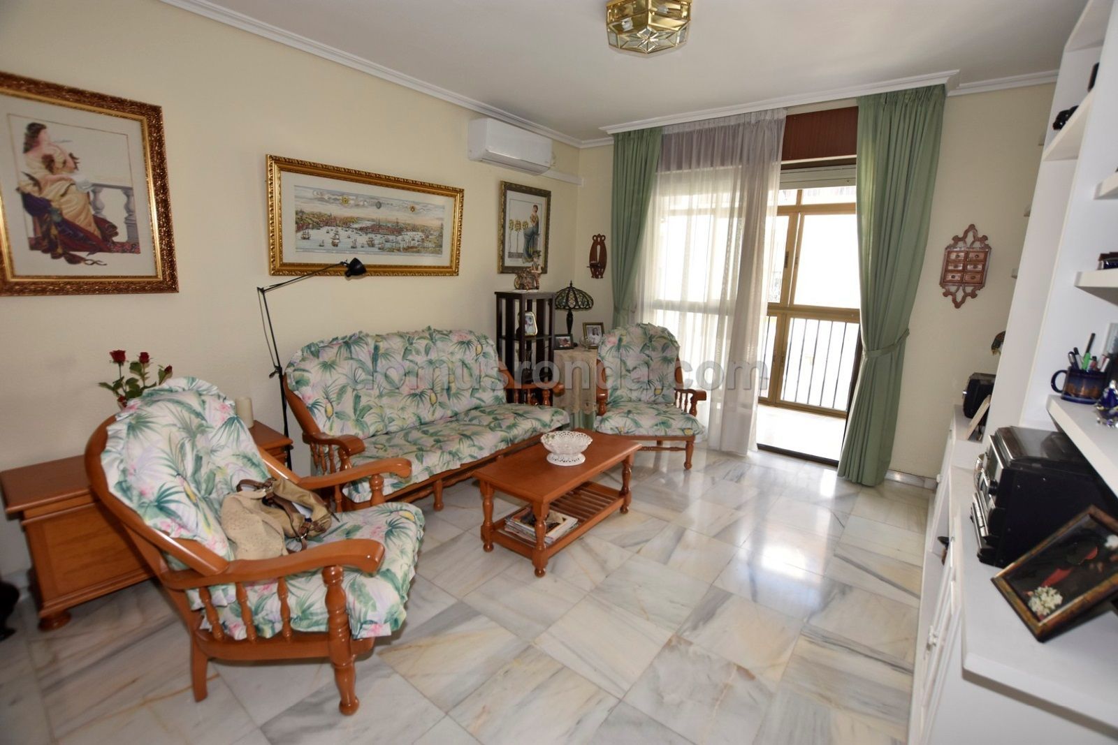 Living room of Flat for sale in Ronda  with Air Conditioner, Heating and Terrace
