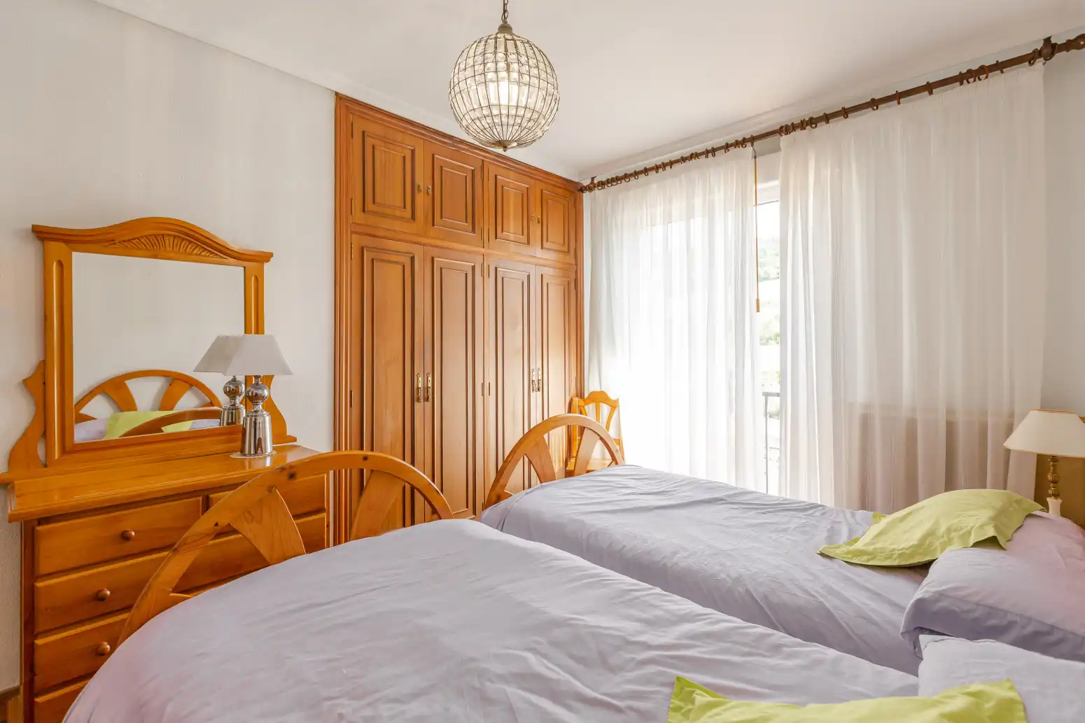 Dormitori de Casa adosada en venda en Ezcabarte amb Calefacció, Jardí privat i Parquet
