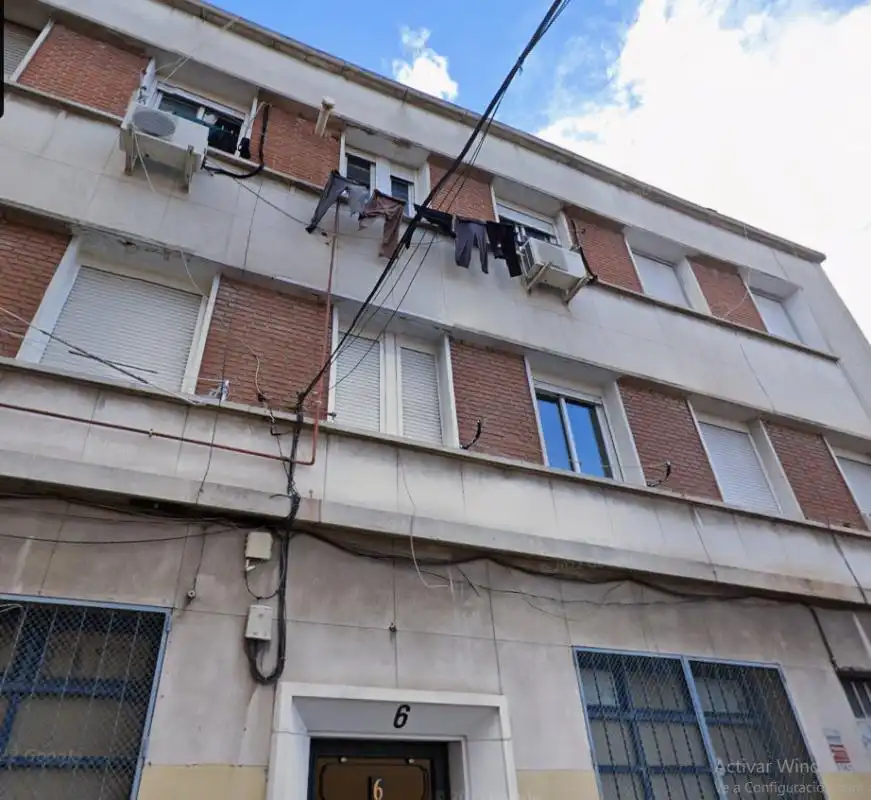 Vista exterior de Piso en venta en Madrid con Calefacción