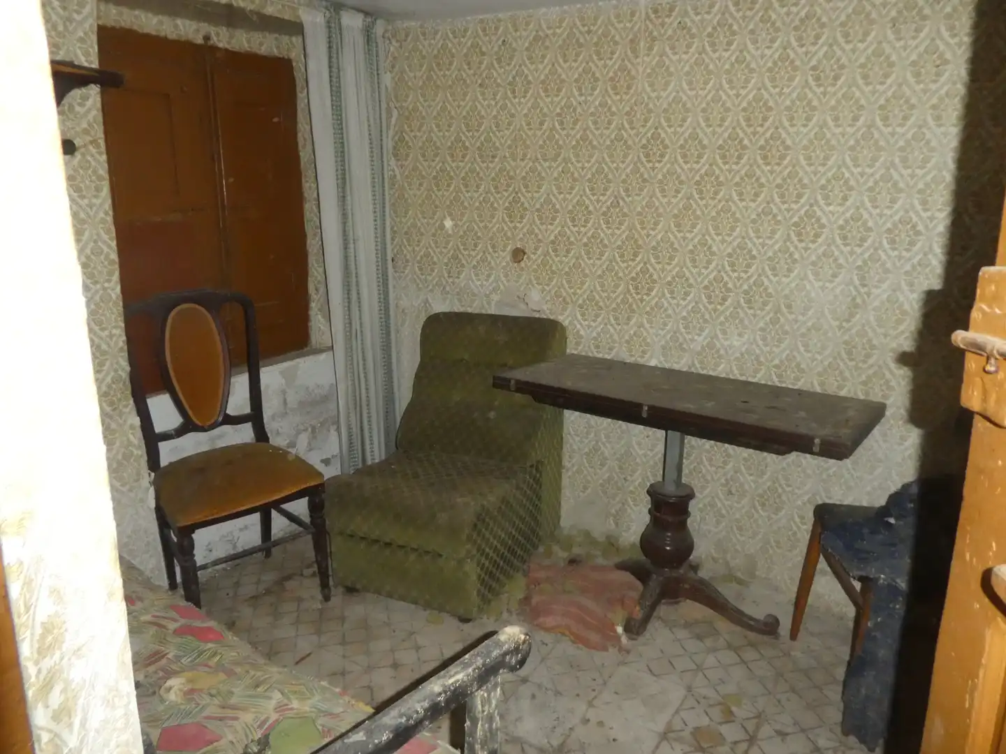 Sala d'estar de Casa adosada en venda en Santa María del Campo amb Moblat