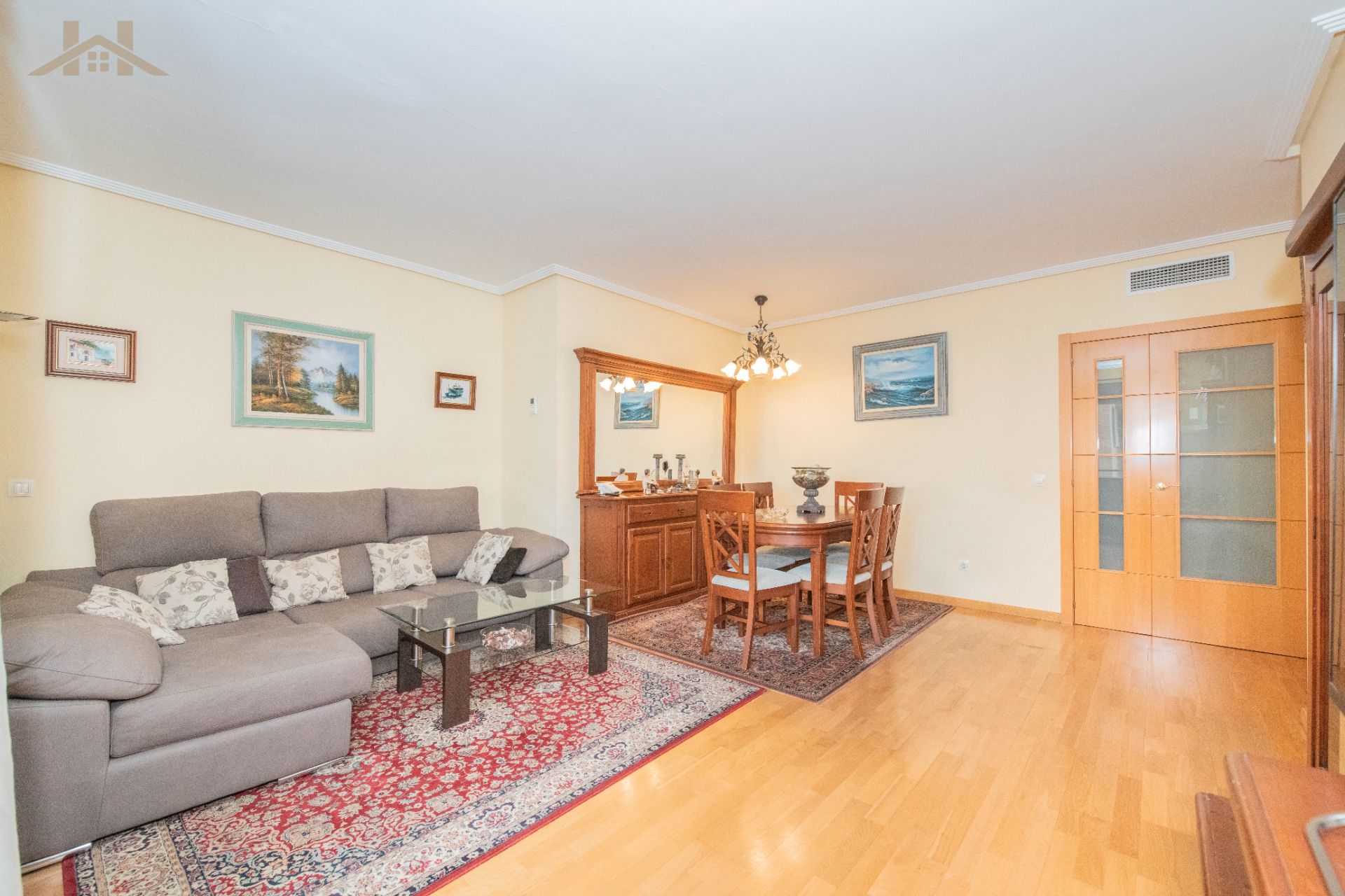 Living room of Flat for sale in Alcorcón  with Air Conditioner, Heating and Terrace