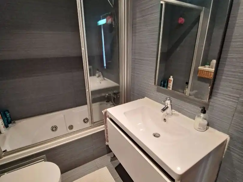 Apartamento con piscina en venta en Paseo Miramar 60, imagen 26