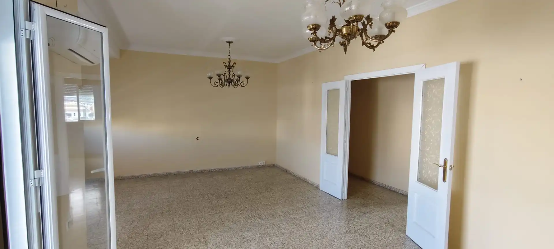 Appartamento con terrazza in vendita a Avenida Miguel de Cervantes