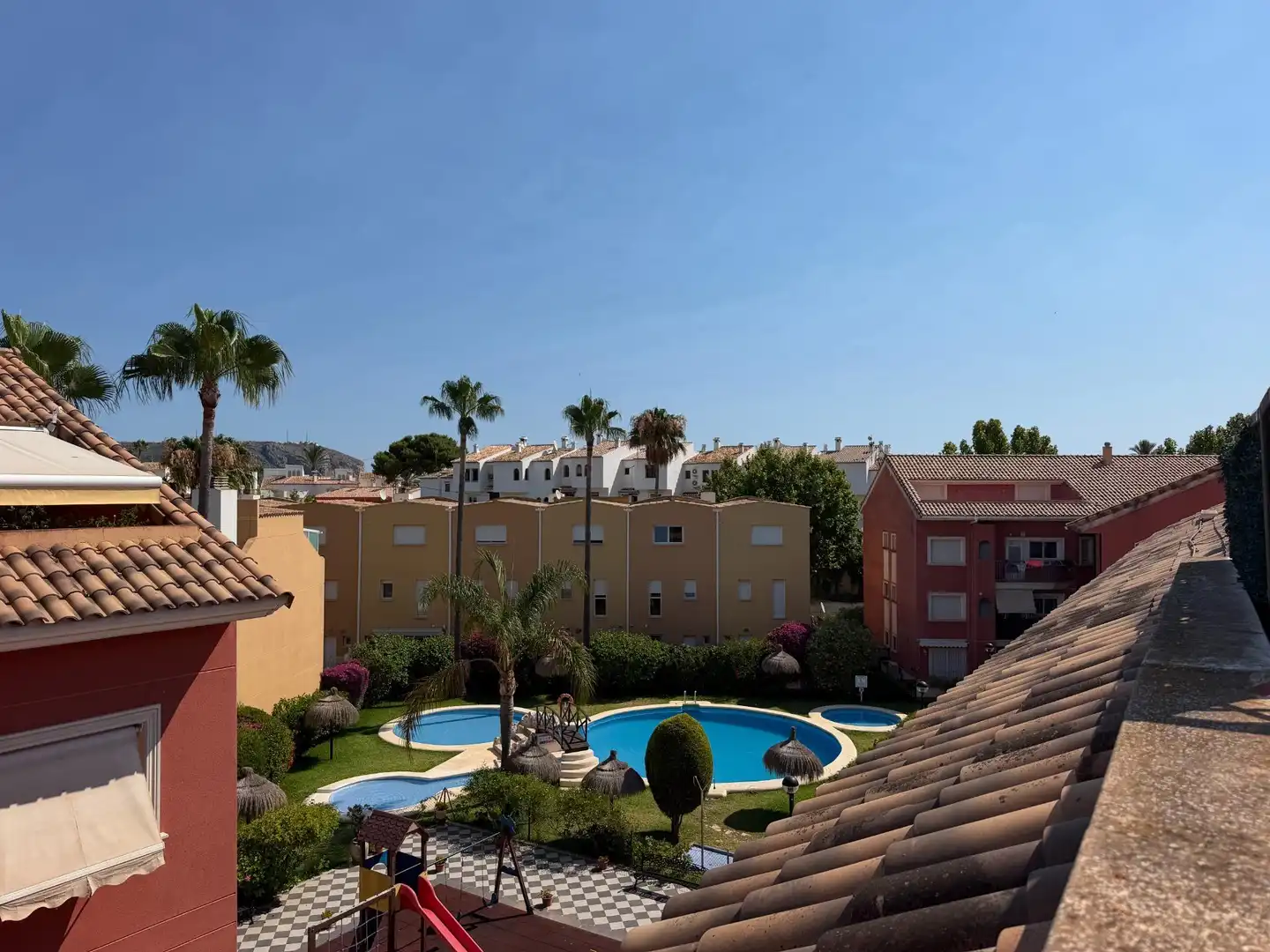 Vista exterior de Àtic en venda en Jávea / Xàbia amb Aire condicionat, Calefacció i Terrassa