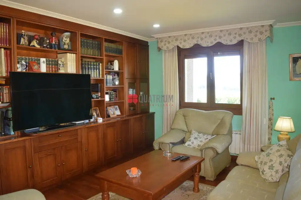 Casa o xalet en venda a Chantada, A Baña